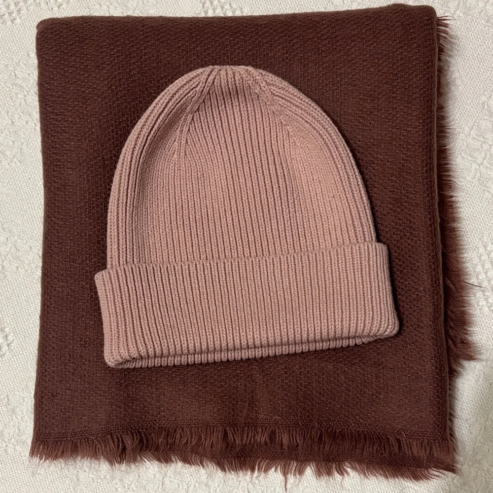 GAP Dusty Rose Pink Beanie and saturated dark rose Scarf Set